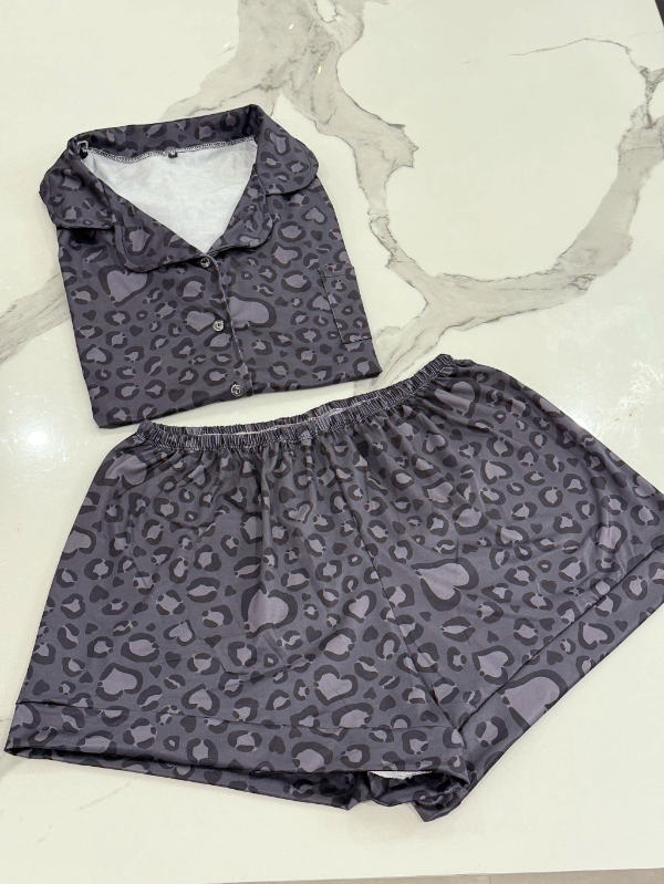 Producto - Camisero Black Print corto