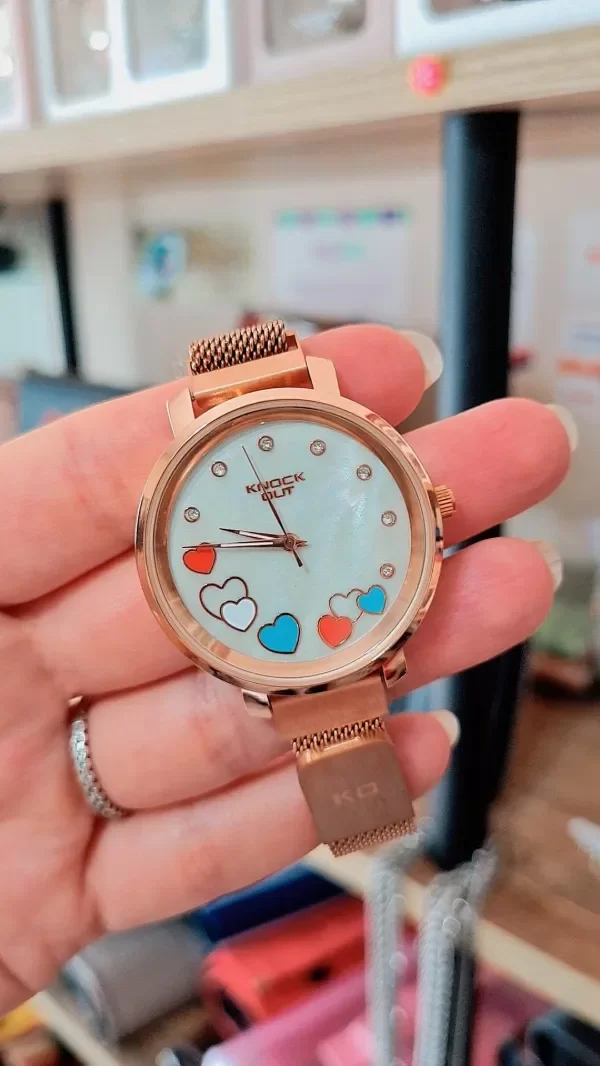 Producto - Reloj Knock Out - Malla Imantada Rosé - Fondo Nacar y Corazones 0904-200
