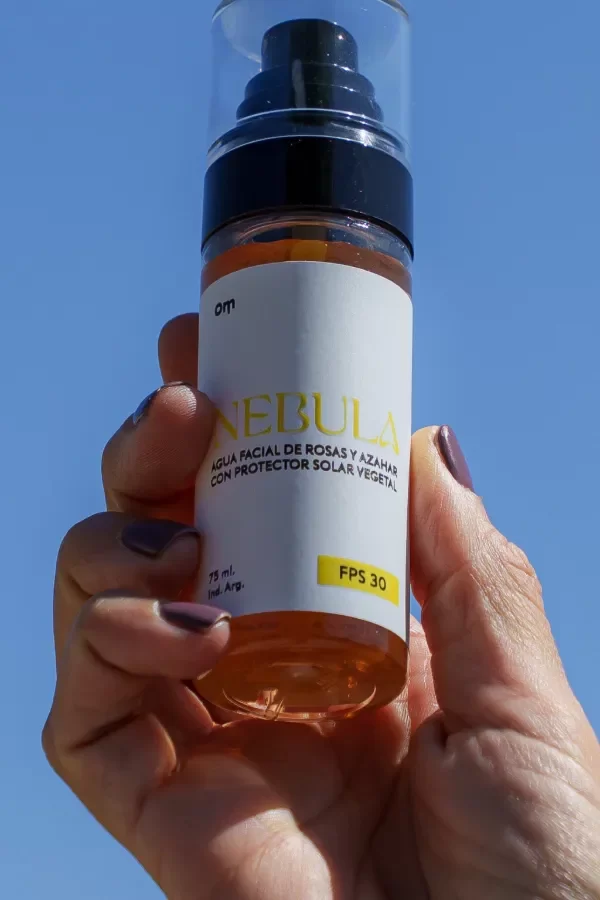 Producto - AGUA DE ROSAS Y AZAHAR CON PROTECTOR SOLAR