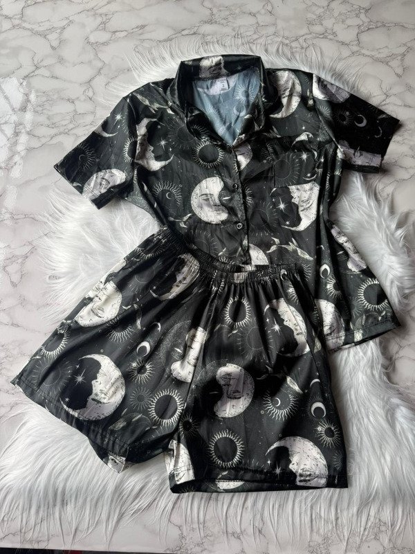 Producto - Pijama camisero animado de saten - Luna