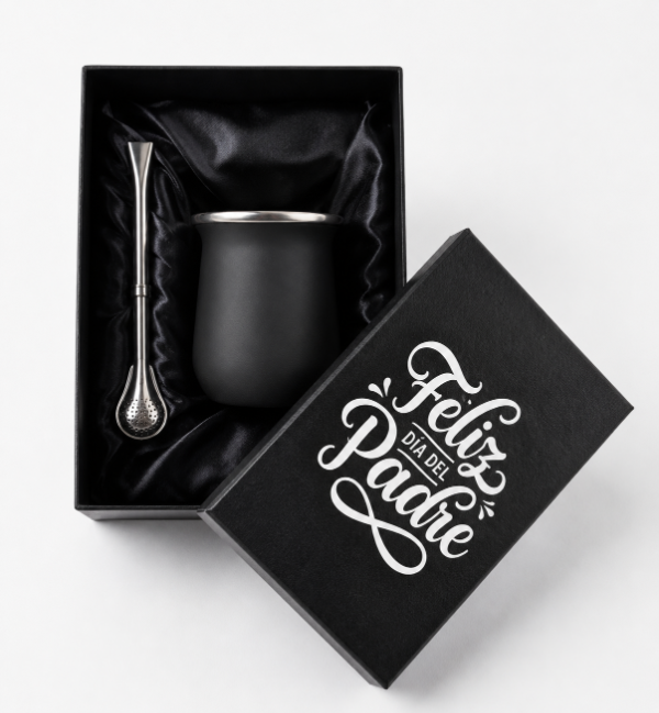Producto - Mate de Acero con Bombilla Pico de Loro y Caja de regalo grabada