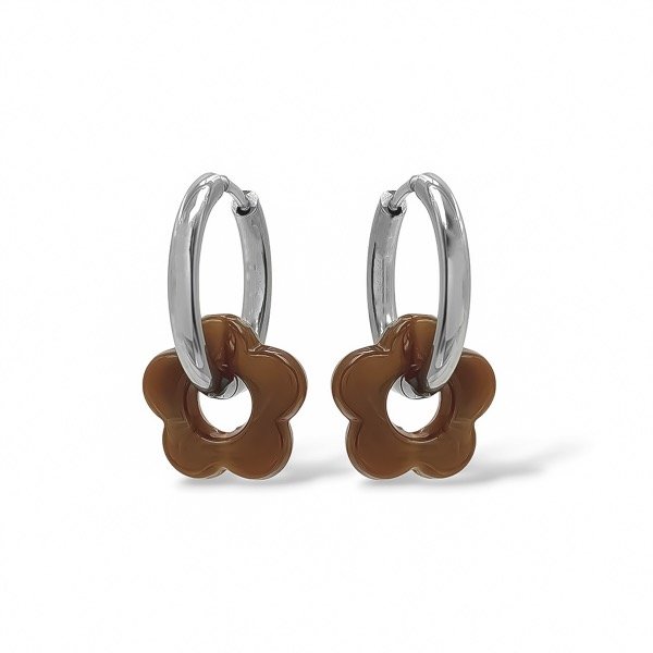Producto - Argollas de acero quirúrgico con dije flor - Chocolate