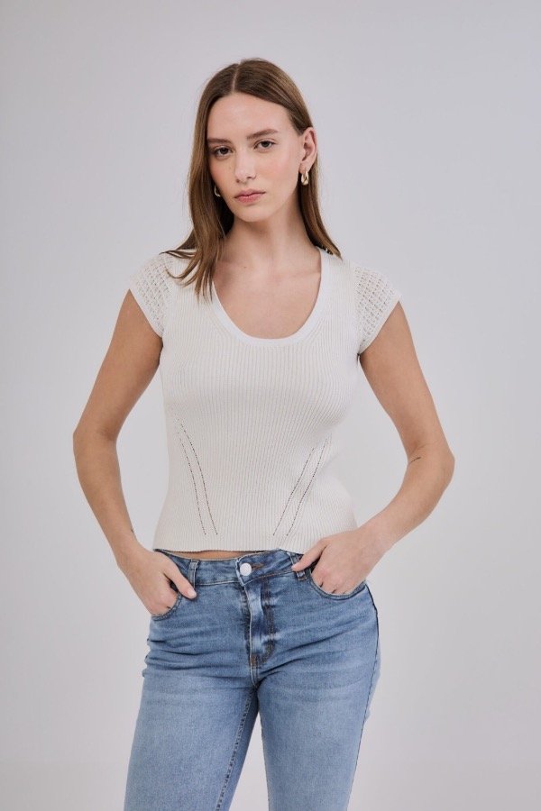Producto - Remera Gerbera Importada Negro - 2
