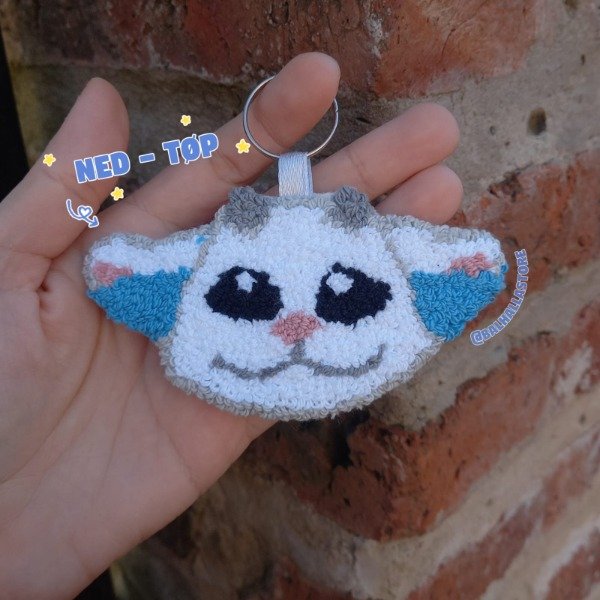 Producto - Llavero Bordado Ned - Twenty One Pilots