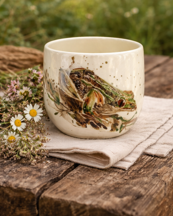 Producto - Taza pintada con una rana