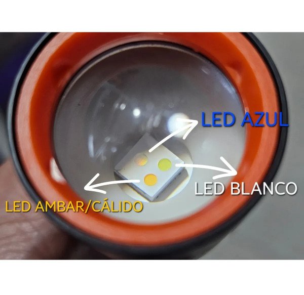 Producto - Linterna Mano Aluminio Recargable USB Tipo C 3 Colores de Led y Clip para colgar - 4