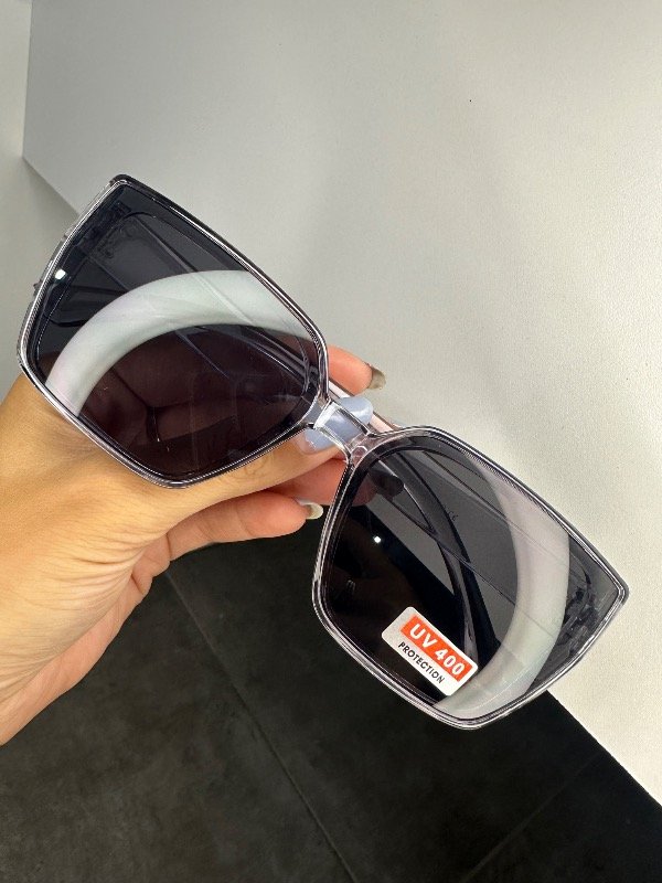 Producto - Lentes cuab gris