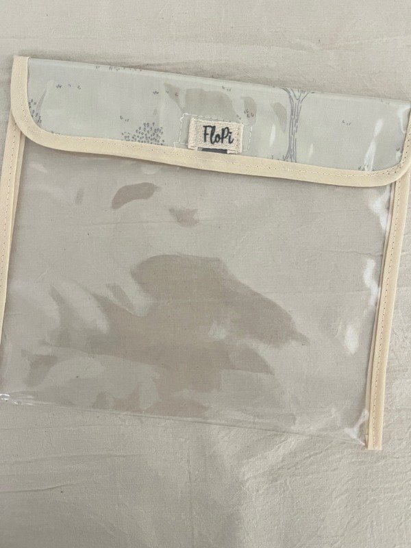 Producto - Bolsita multiuso liebres gris