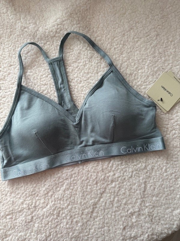 Producto - Top Calvin Celeste