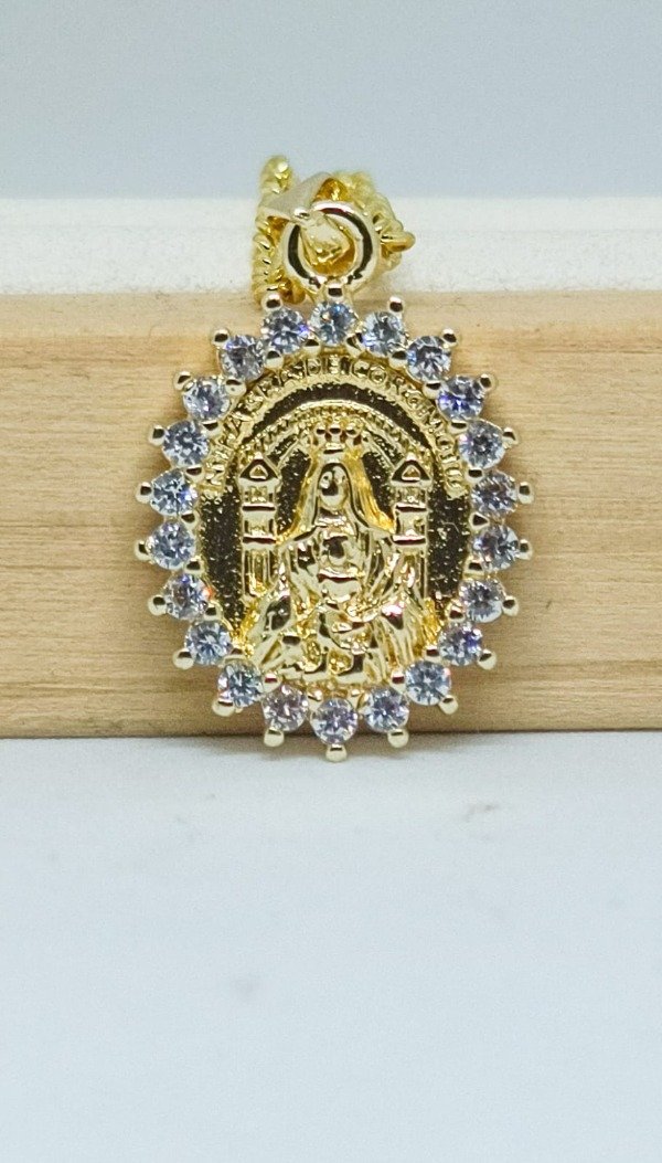 Producto - Virgen de Coromoto en Goldfilled 2 - 0