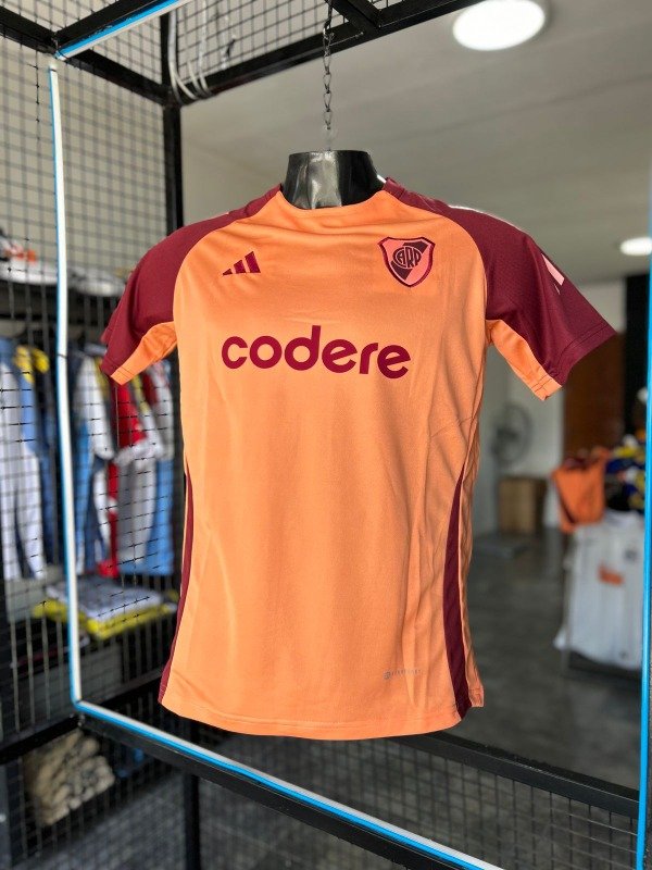 Producto - River Entrenamiento Salmón