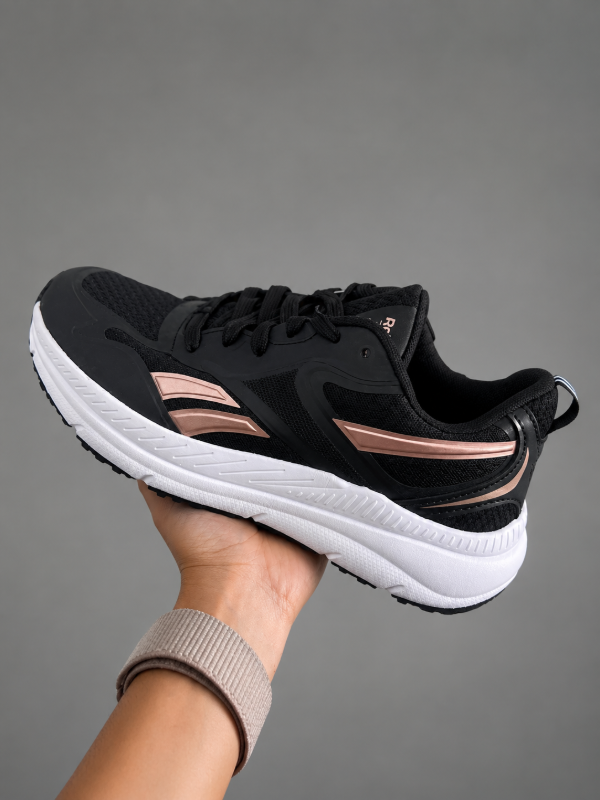 Producto - Zapatilla Reebok Black and Gold
