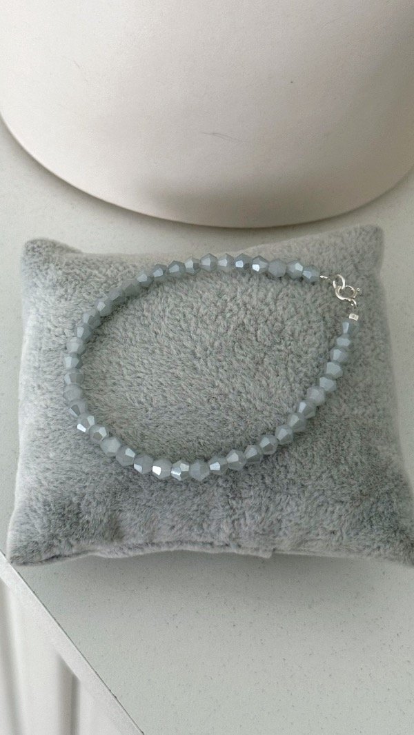 Producto - Pulsera cristal de roca gris celestito P925