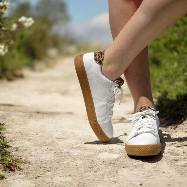 Producto - ZAPATILLAS GRECIA