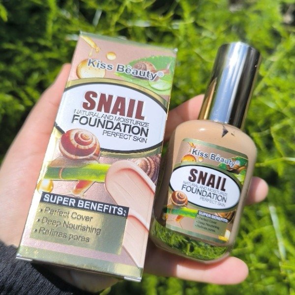 Producto - Base alta cobertura SNAIL natural tapa poros #238 - Kiss Beauty