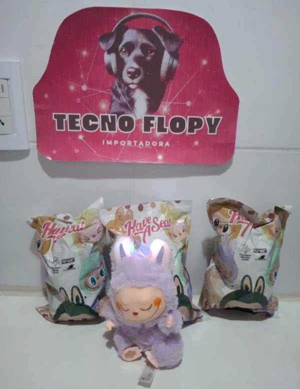 Producto - Labubu original sorpresa sonido y luz peluche