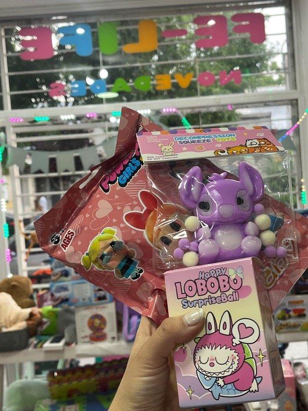 Producto - Combo Squishy + Caja sorpresa+ súper poderosas sorpresa