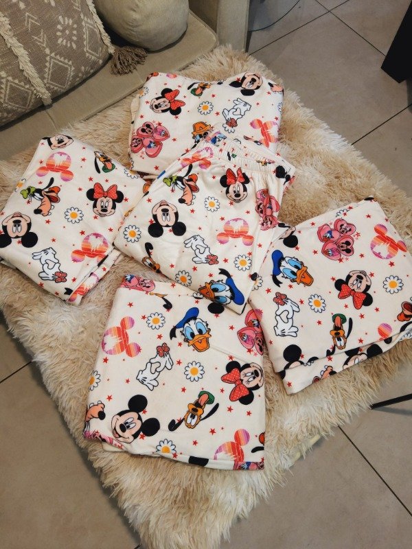 Producto - Pantalón plush disney