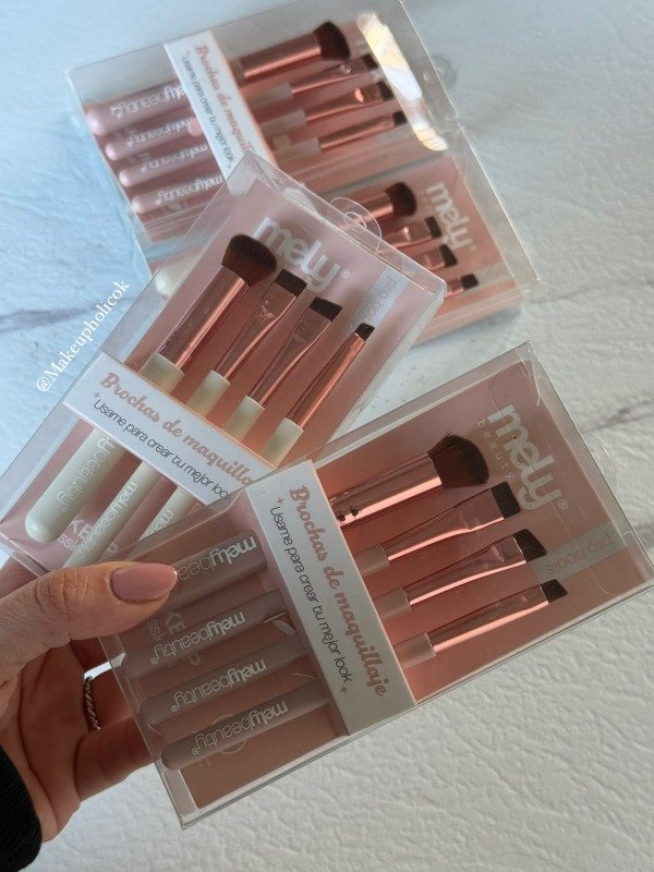 Producto - BROCHAS X4 (EN ROSA O BLANCO) - MELY