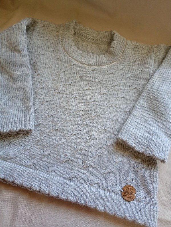 Producto - Suéter tejido lana hipoalergénica. Talle 4 niños.