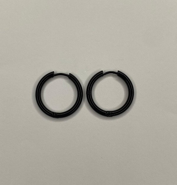 Producto - Argollas gruesas por par negras