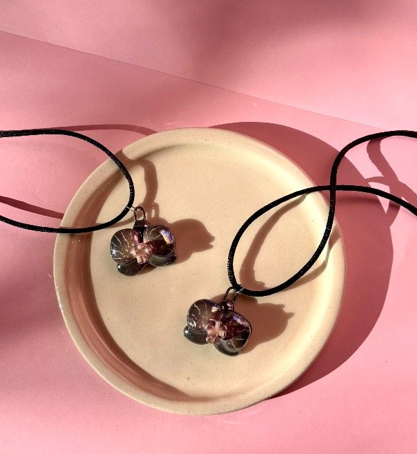 Producto - Mini Orquídea Negra Tornasol