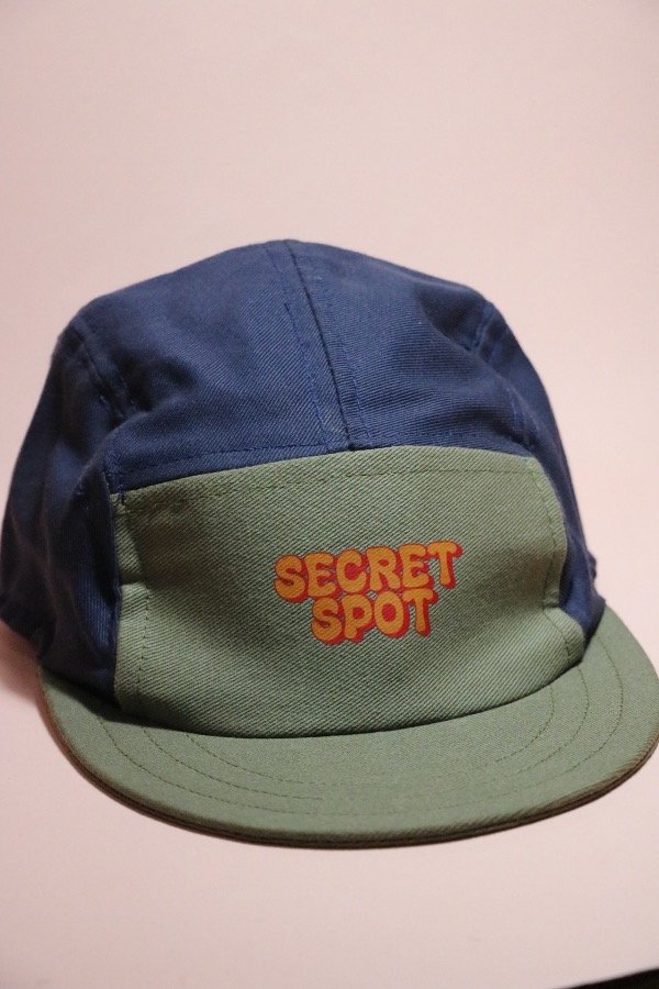 Producto - Gorra azul y verde