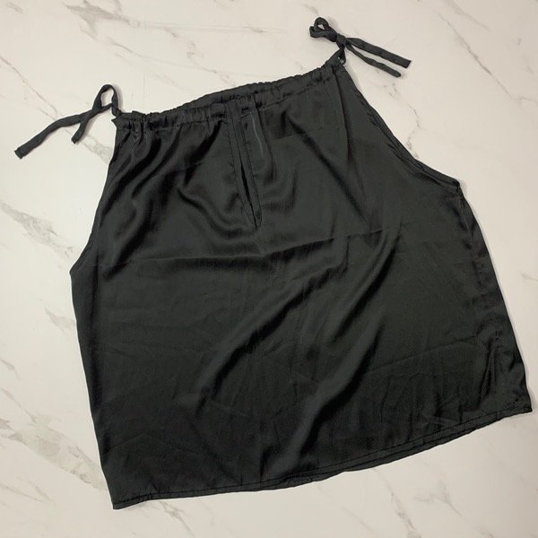 Producto - Blusa negra de satén