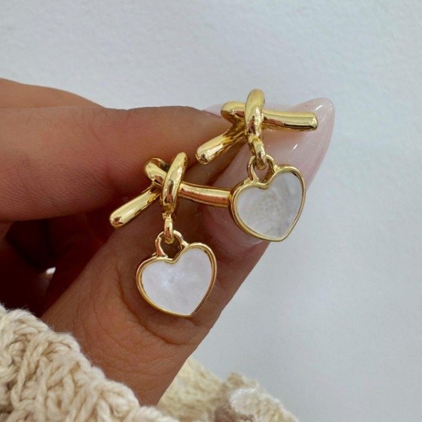 Producto - AROS DORADOS COLGANTES CORAZON BLANCO