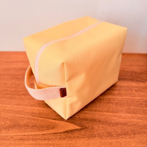 Producto - NECESER CAMILA Amarillo pastel