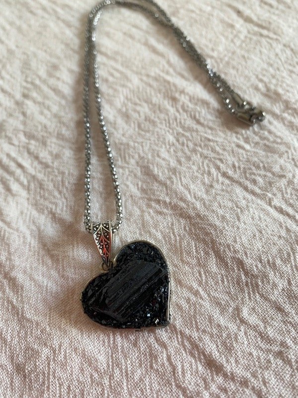 Producto - Collar corazón de Turmalina