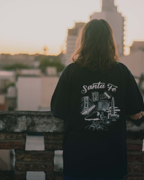 Producto - Remera Santa Fe - negra