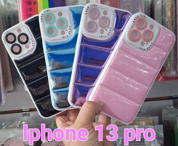 Producto - Fundas puffer metalizadas. IPhone 13 pro