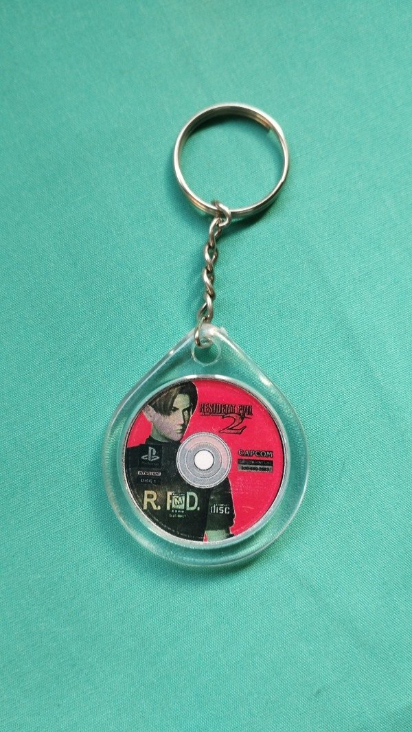 Producto - Llavero RE2 mini CD con NFC