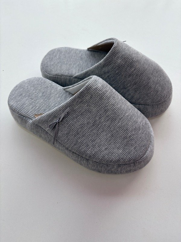 Producto - Pantuflon gris de morley