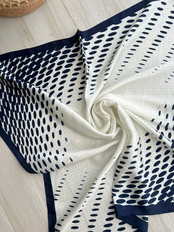 Producto - Pañuelo blanco y azul - puntos