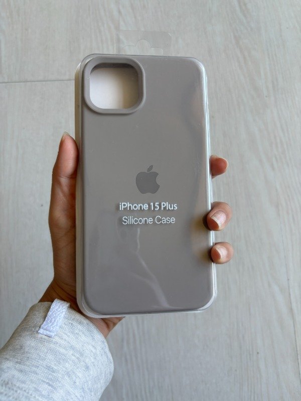 Producto - Silicone Case Gris guijarro Iphone 15 Plus