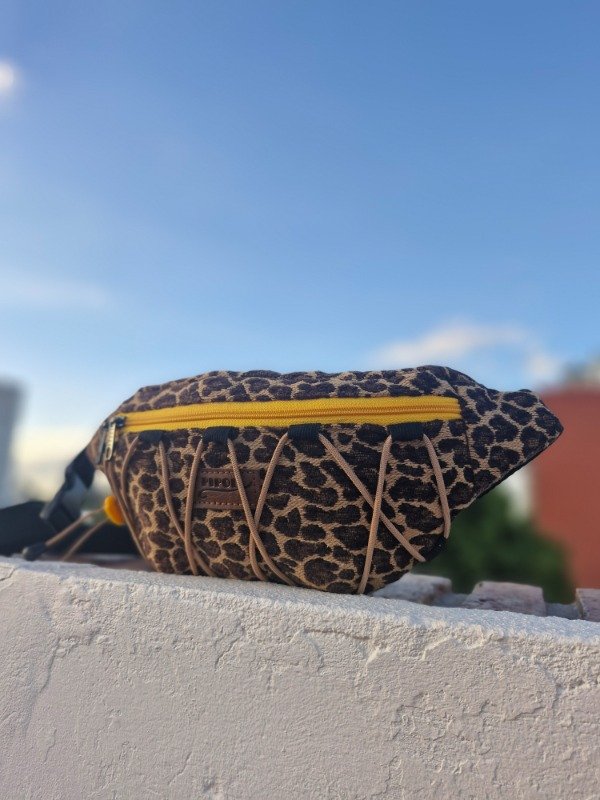 Producto - Runa 2.0 animal print + amarillo