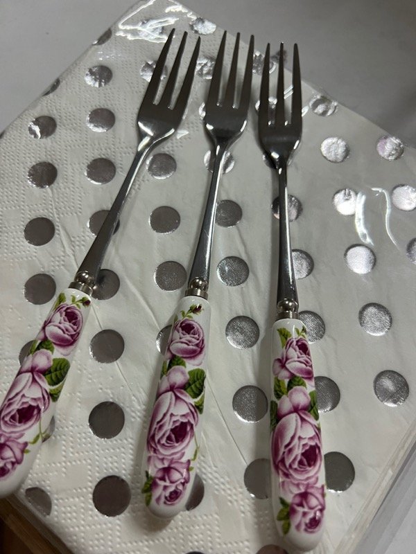 Producto - tenedor copetín de porcelana