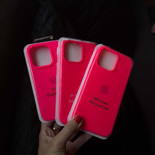 Producto - SILICONE CASE FUCSIA