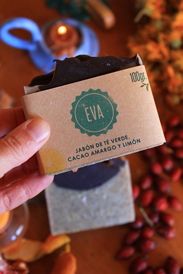 Producto - Eva: Jabón de Té Verde, Cacao Amargo y Limón