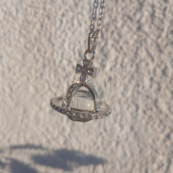 Producto - Orbe de Vivienne Westwood