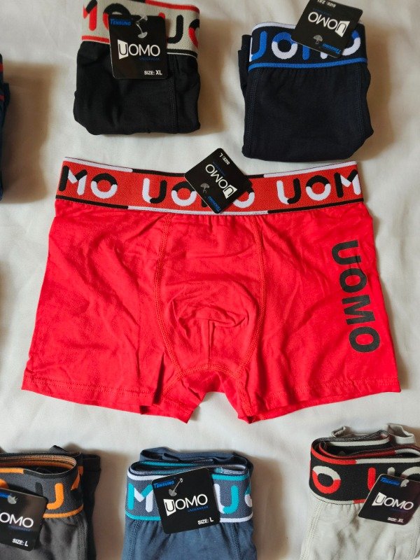 Producto - Boxer UOMO vertical corto liso