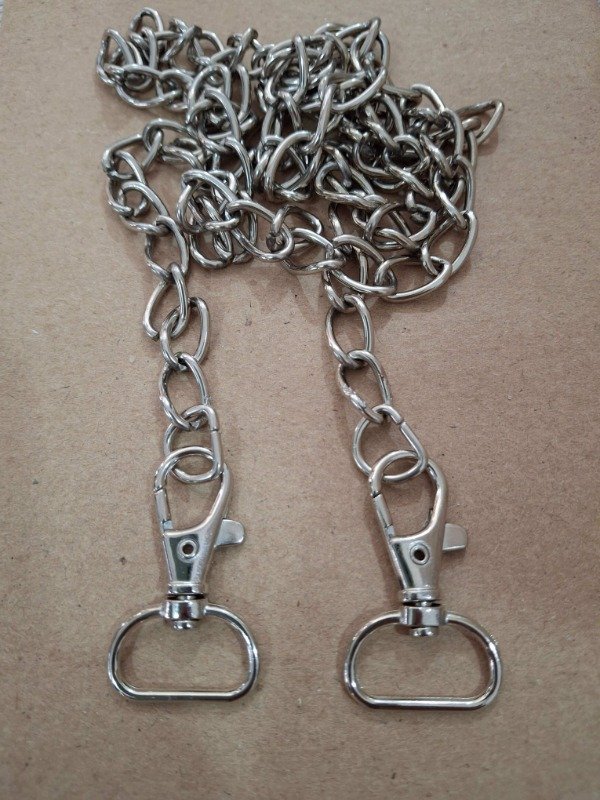 Producto - Cadena cartera 1mt con mosqueton incluido PLATEADA