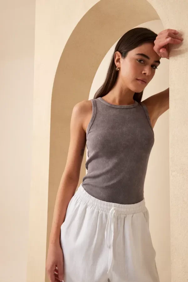 Producto - Musculosa Perth