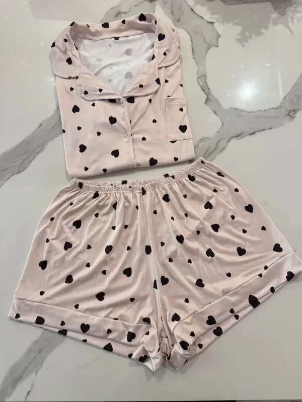 Producto - Camisero SHORT + CAMISA corazones negros