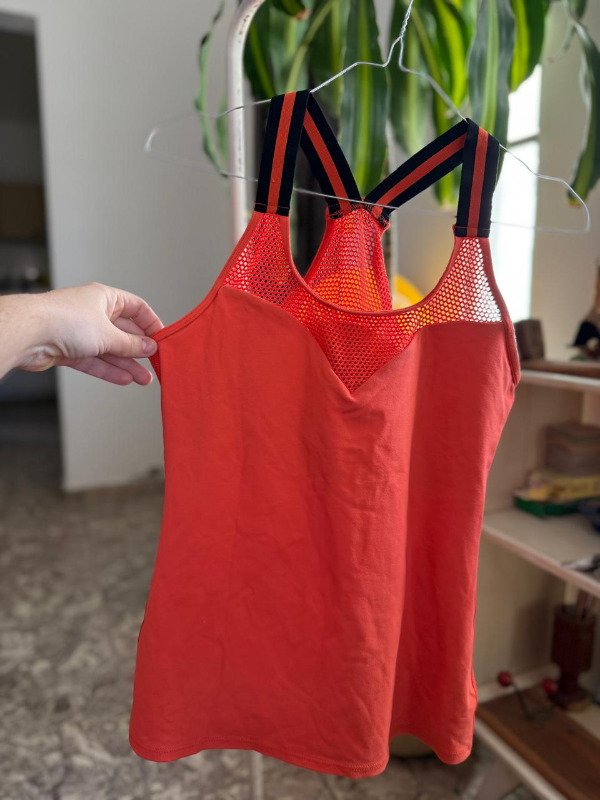 Producto - MUSCULOSA TRINA TURK