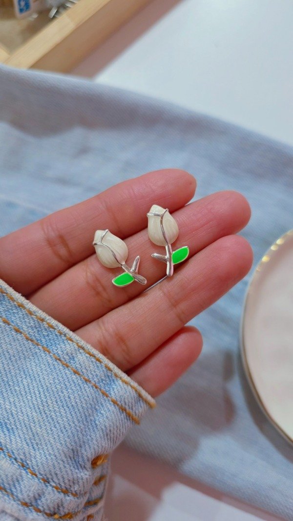 Producto - Aros tulipan blanco AB