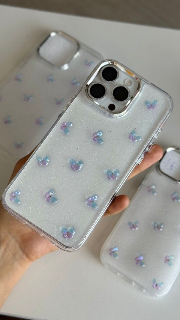 Producto - Funda MARIPOSAS Holo (Iphone 16 Pro)