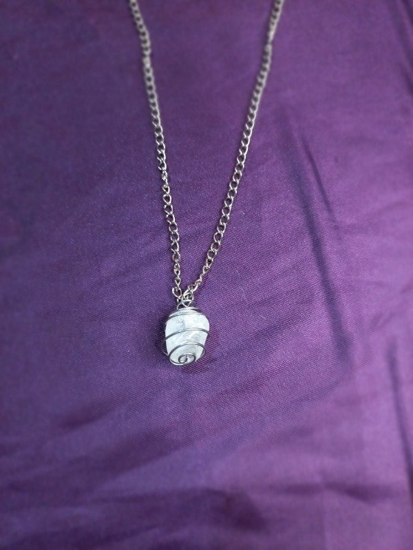 Producto - Collar espiral de Cuarzo cristal